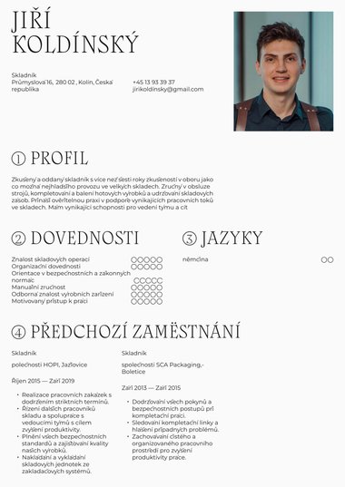 Kreativní šablona životopisu Kaligrafická